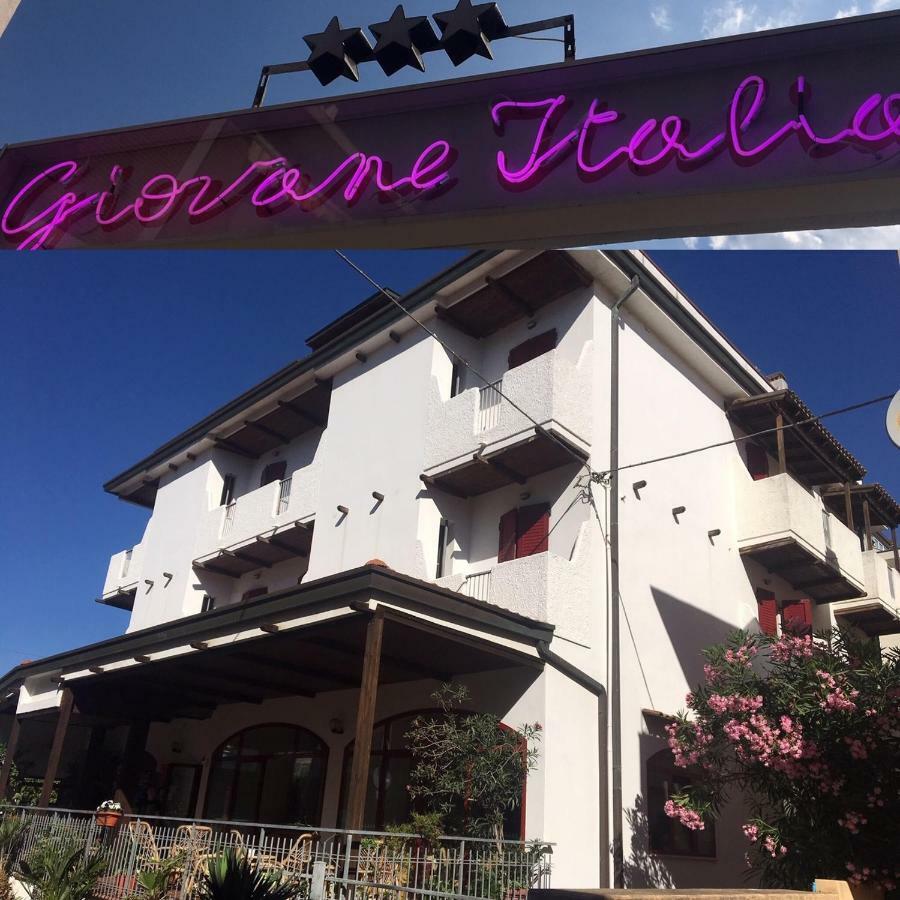 Hotel Giovane Italia Rimini Exterior foto